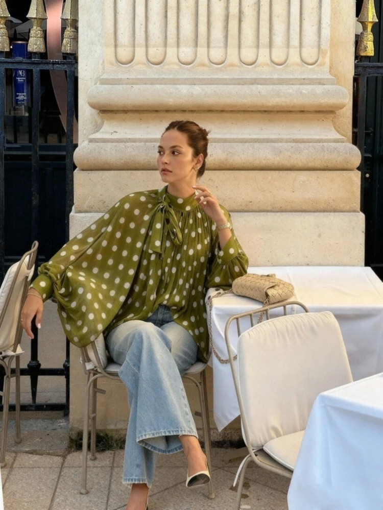 Blusa De Mujer Elegante Y Casual Con Estampado De Lunares En Verde Musgo - Lazo, Manga Farol, Holgada, Plisada, Semitransparente Para Verano | SHEIN