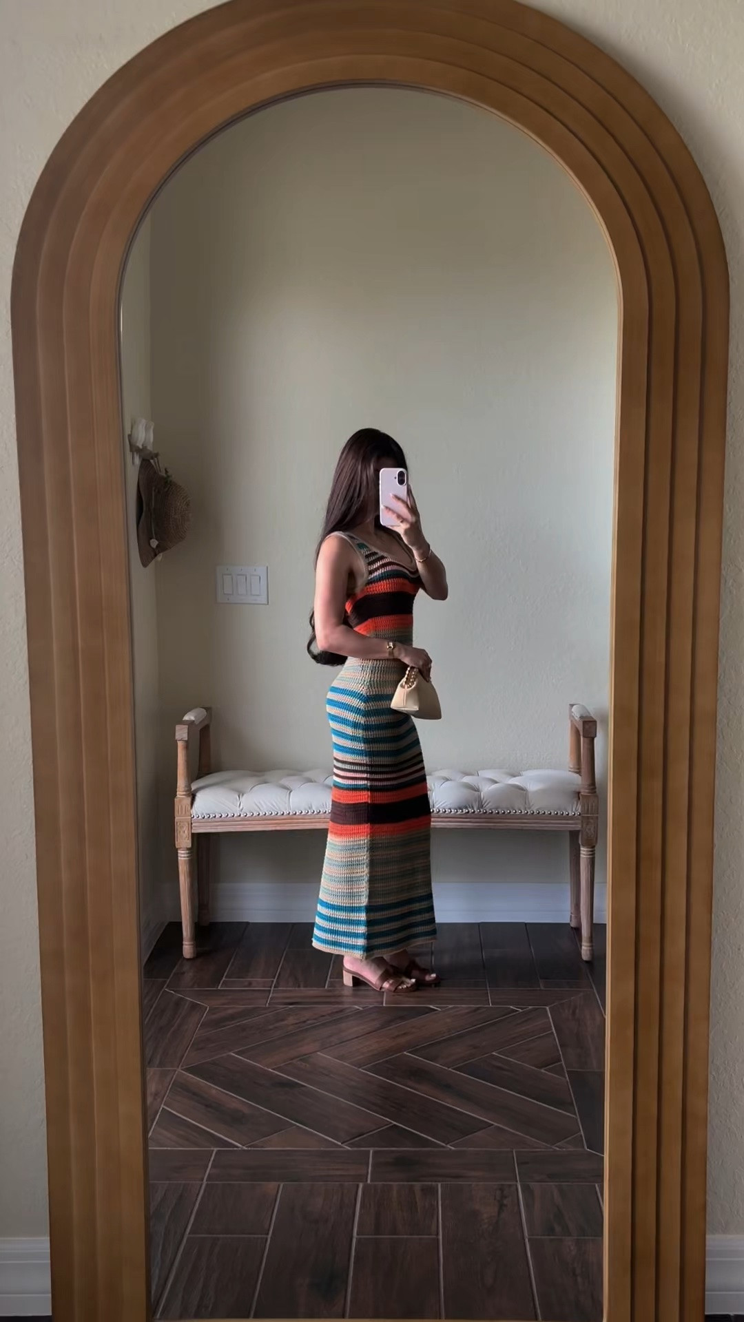 Pretty outfits make everything better 🍊