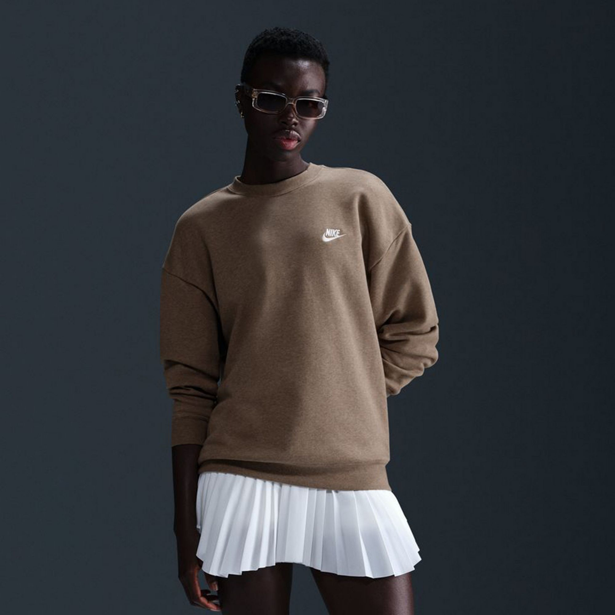 Women's Nike Sportswear Club Fleece Loose Crewneck Sweatshirt | Kohl's