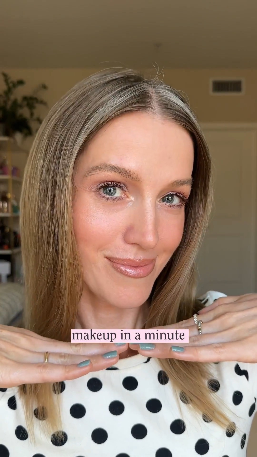 makeup in a minute 💖
#makeup #makeuproutine #makeupvideos #makeupgrwm