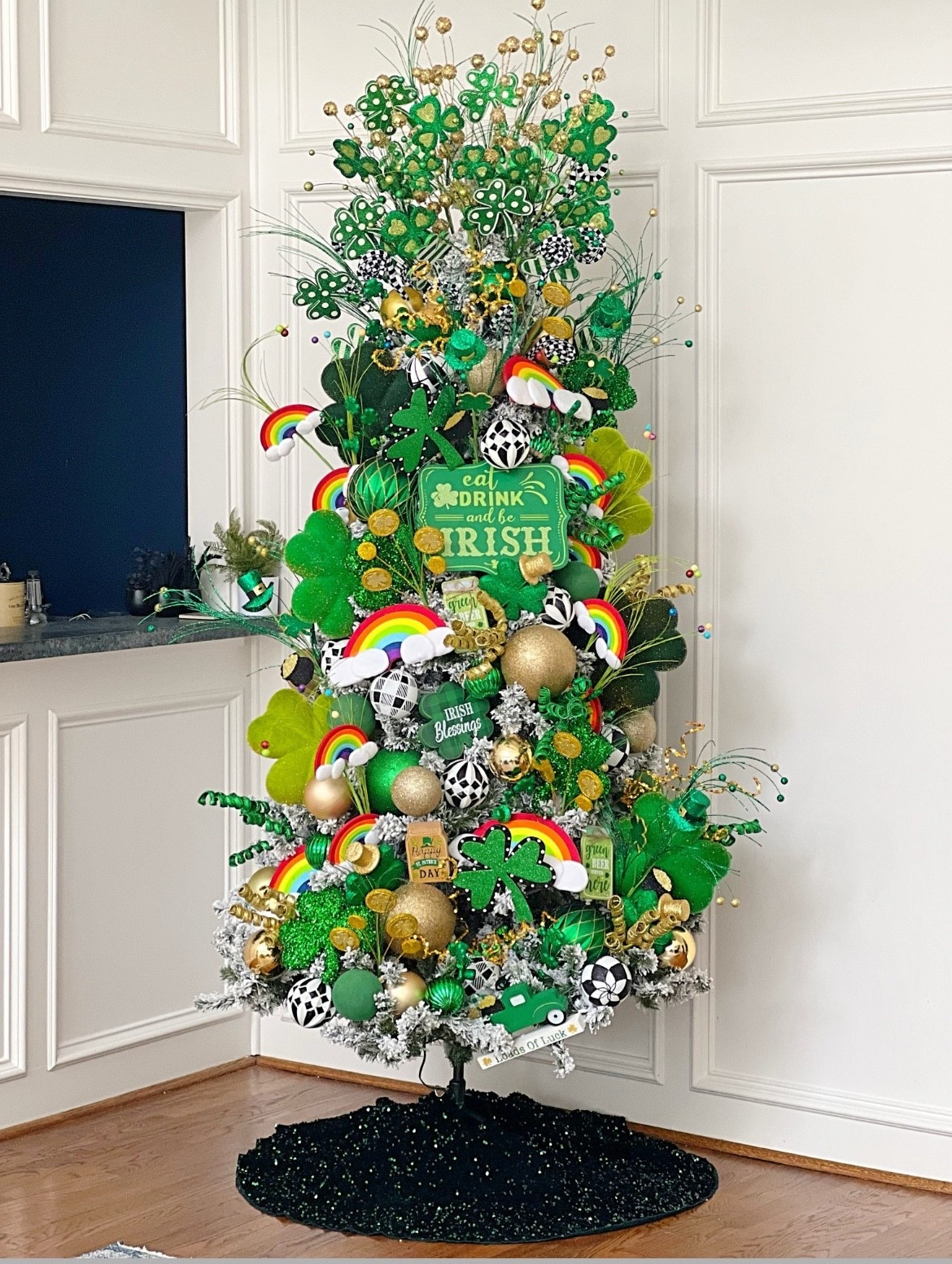 @Michaels @Etsy 

#LTKmomlife #LTKHome #LTKSeasonal