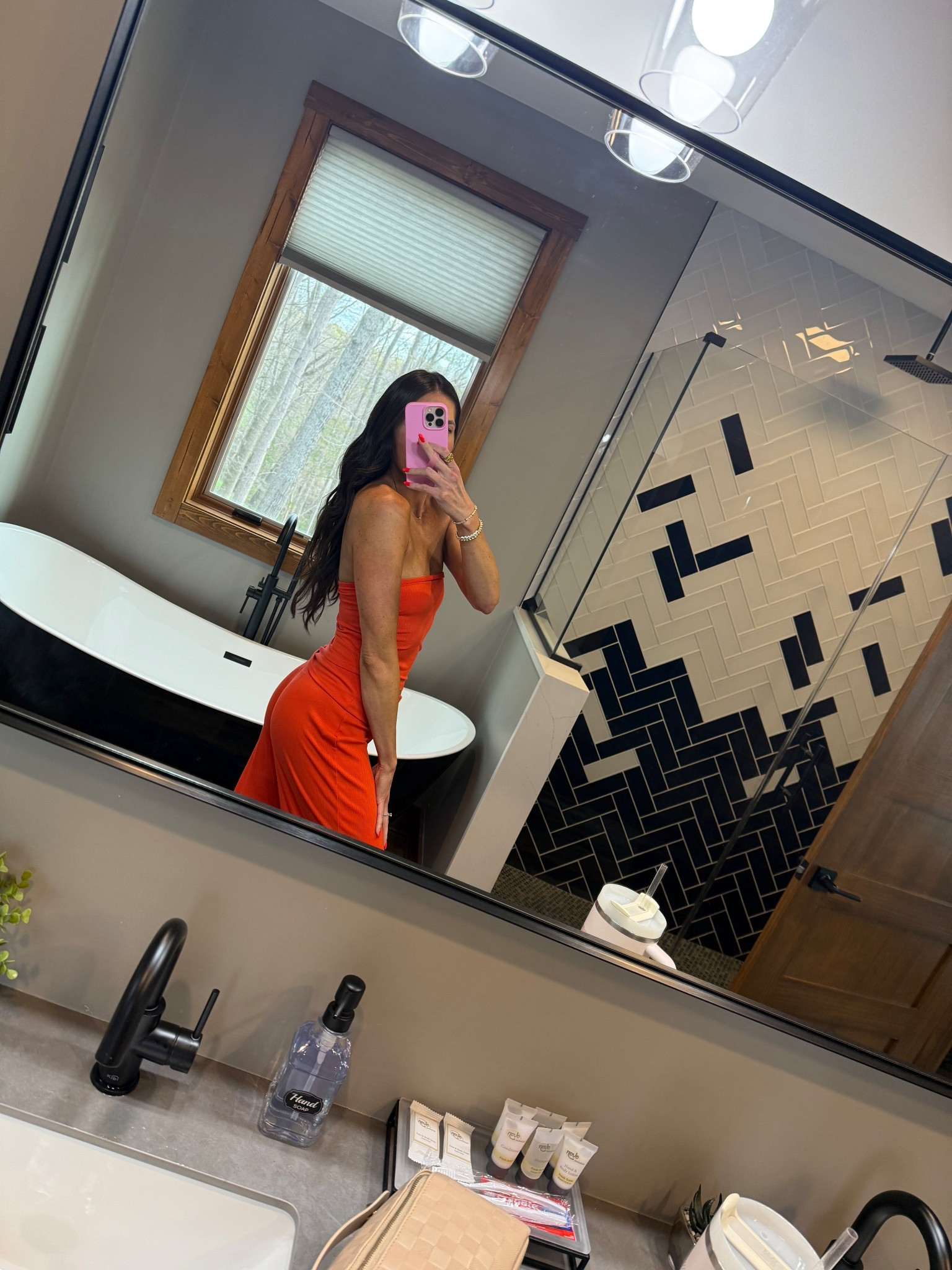 My travel set 
Love this @Aerie set
Wearing size small 
And how pretty in this color 

#LTKxAerie #LTKTravel