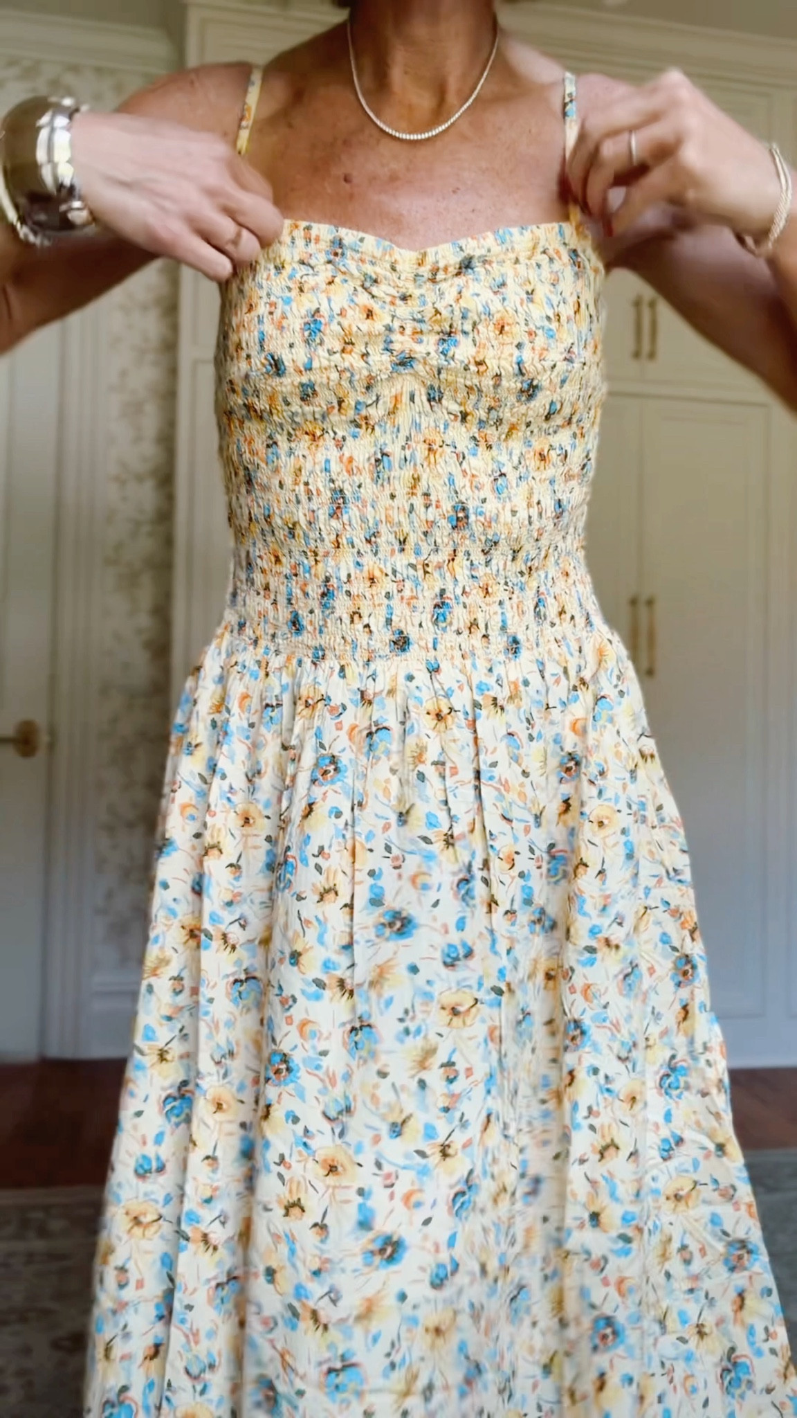 Gorgeous buttery yellow floral dress is back in stock. Wearing Xs  
