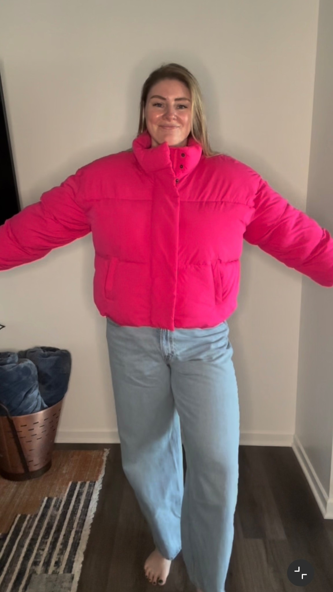 Winter puffer coat!

Multiple colors available, XS-6X

puffer coat, winter coat, mid size coat, affordable fashion, plus size coat

#LTKStyleTip #LTKMidsize #LTKPlusSize