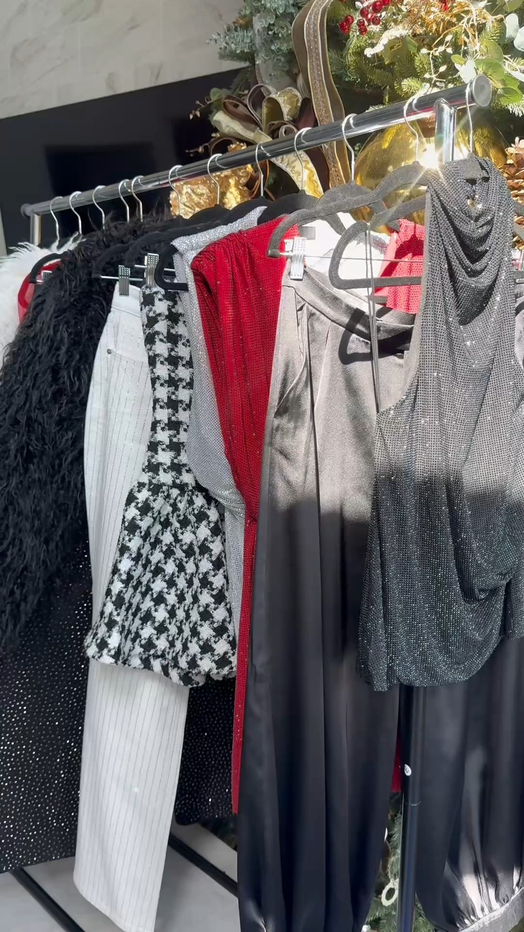Holiday Capsule wardrobe essentials! Christmas party, New Year party! Sparkle, red and more!

#LTKHoliday #LTKootd
