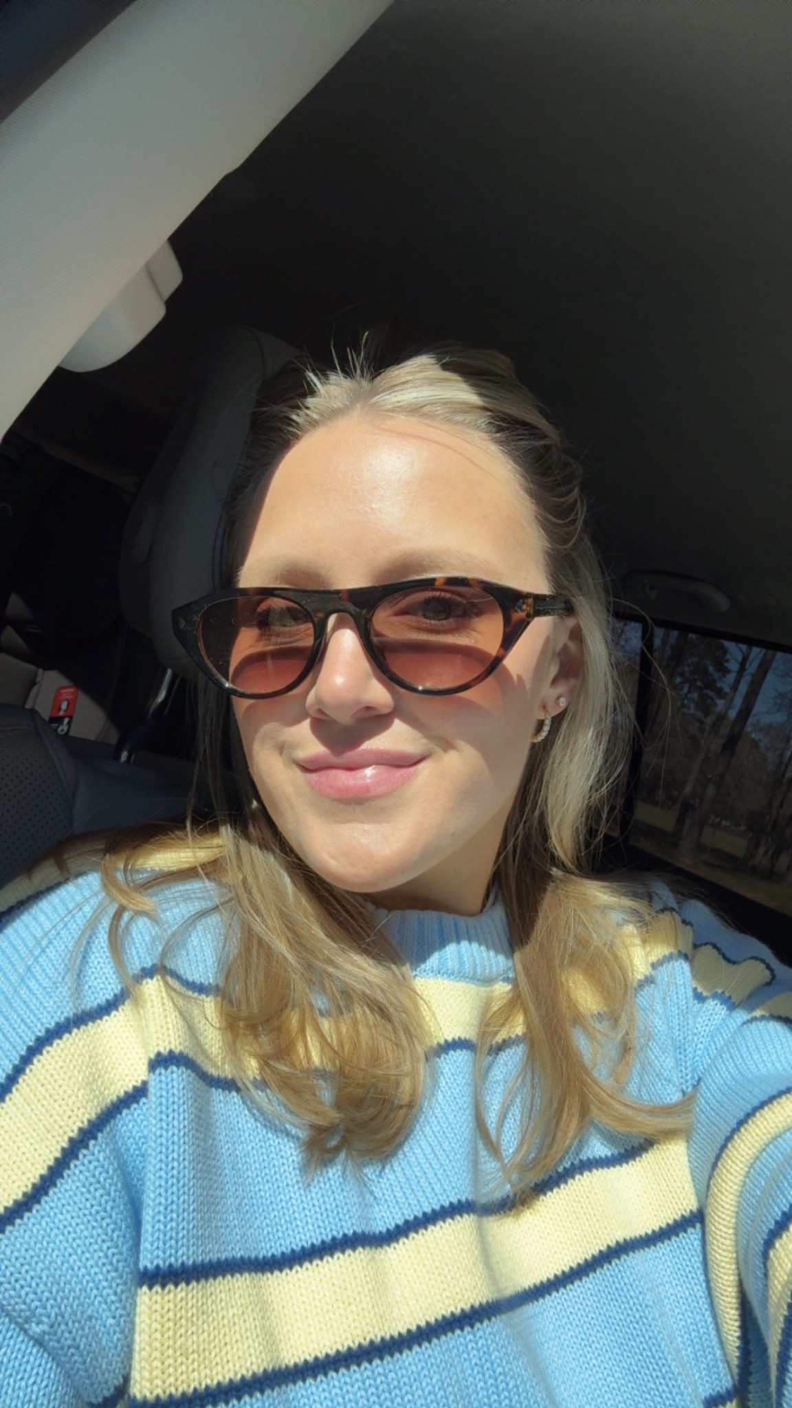 Prada for less sunglasses the vanlinker brand is the ones I bought but it looks like they don’t have as many color options so I added another link #LTKSpringSale

#LTKootd #LTKSaleAlert