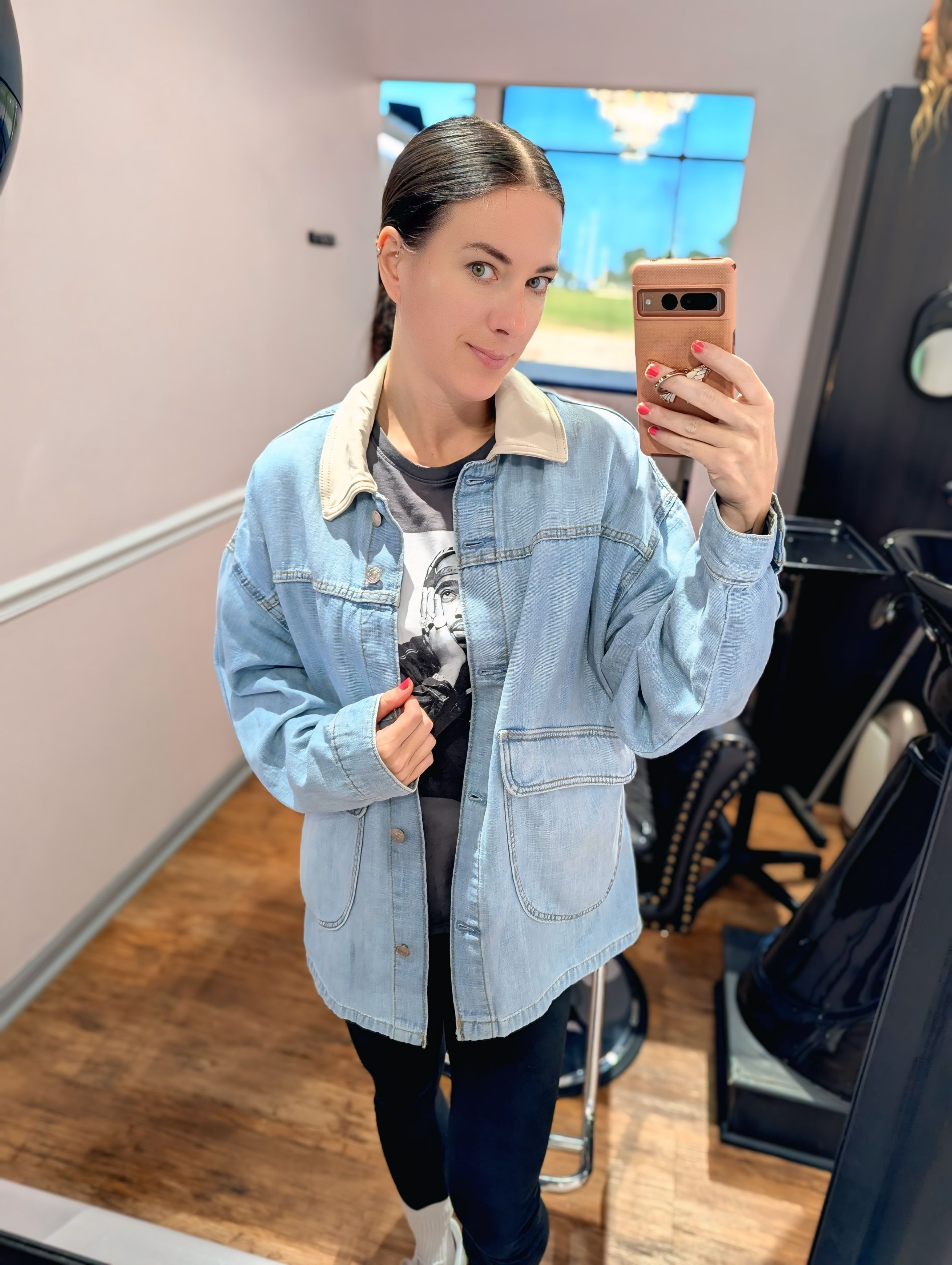 Free people light denim jacket 🩵

#LTKStyleTip #LTKWorkwear #LTKTravel