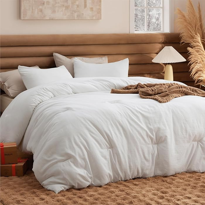 Bedsure King Comforter Set Prewashed Soft Bedding Set 3Pcs White 104"x90" | Amazon (US)