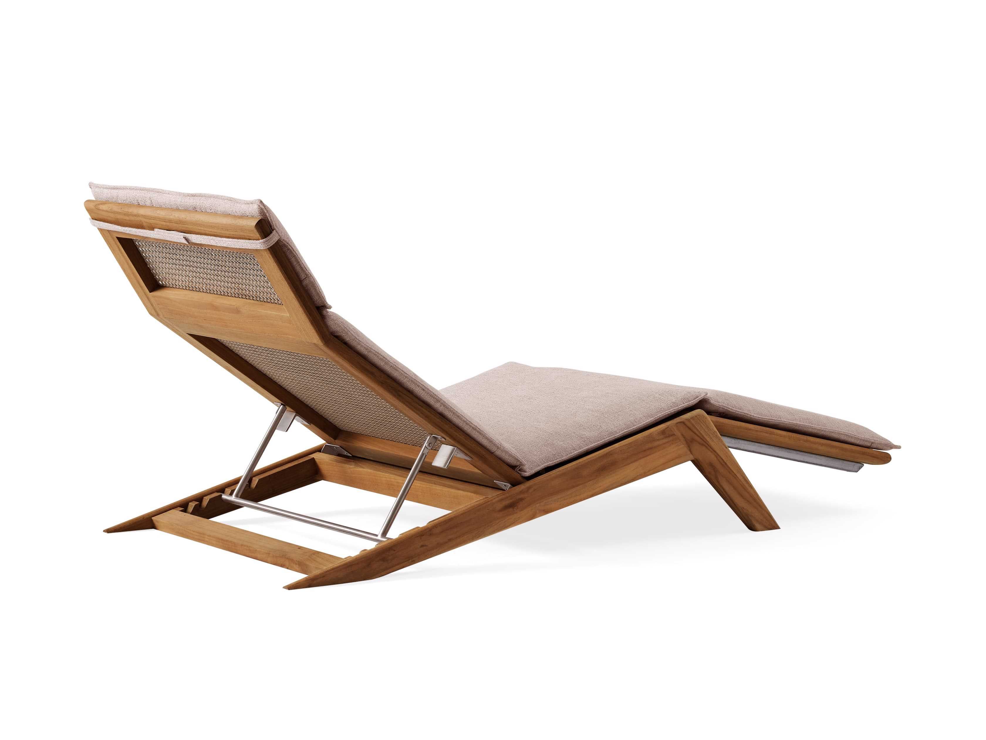 Roos Outdoor Chaise with Cushion | Arhaus
