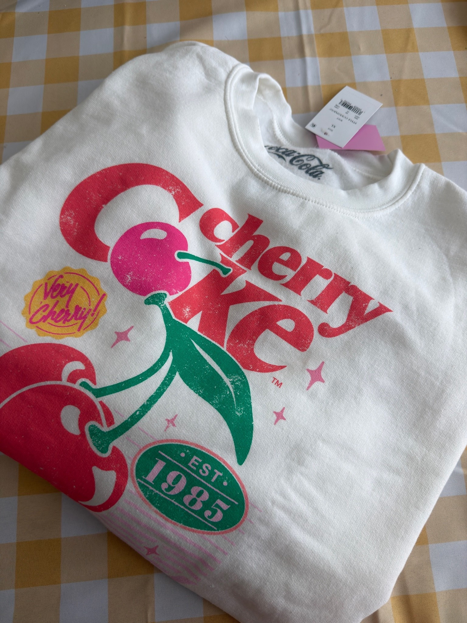 cutie summer sweatshirt!  got anXL for an oversized fit!