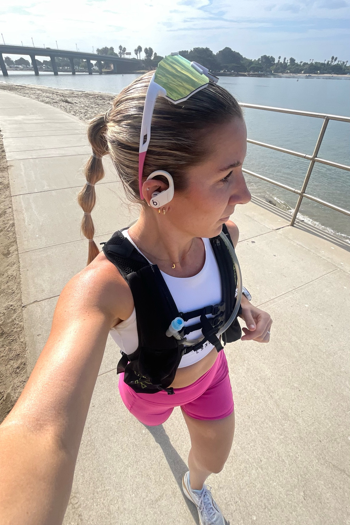Outfit is LSKD - linking running vest + accessories!