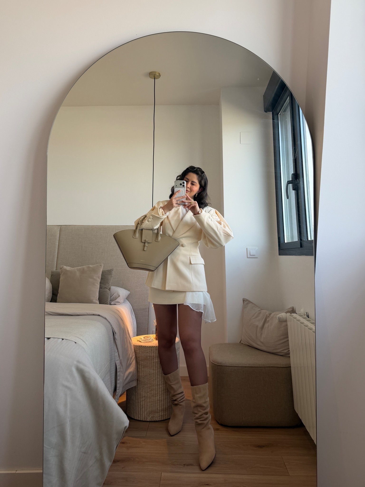 Nude babes 🤍 #lucilooks

#LTKspring #LTKeurope #LTKespana