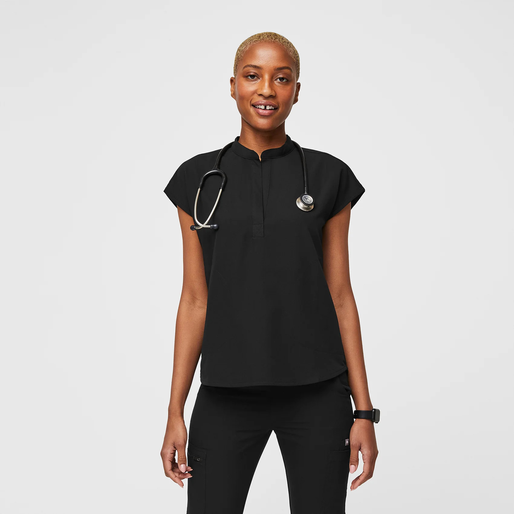 Women's Rafaela Oversized Scrub Top - Black · FIGS | FIGS