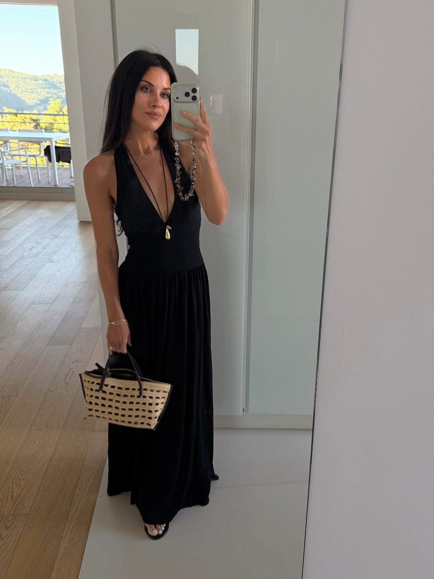 Easy comfy vacay style. This maxi dress is under $100. I’m wearing an extra small. I paired it with a long pendant necklace linking here along with a few others as well as the perfect summer bag that I’ve been reaching for a nonstop.