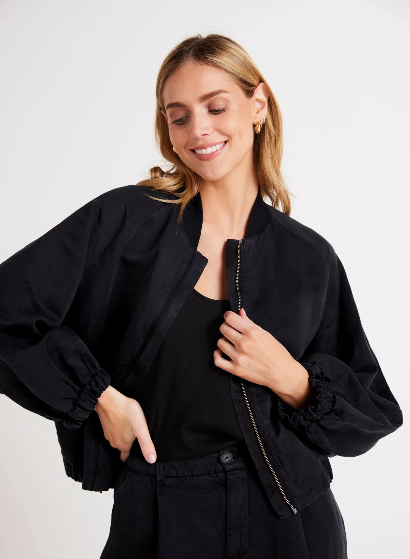 CHLOE - CLEAN BOMBER JACKET BLK - Bella Dahl | Bella Dahl