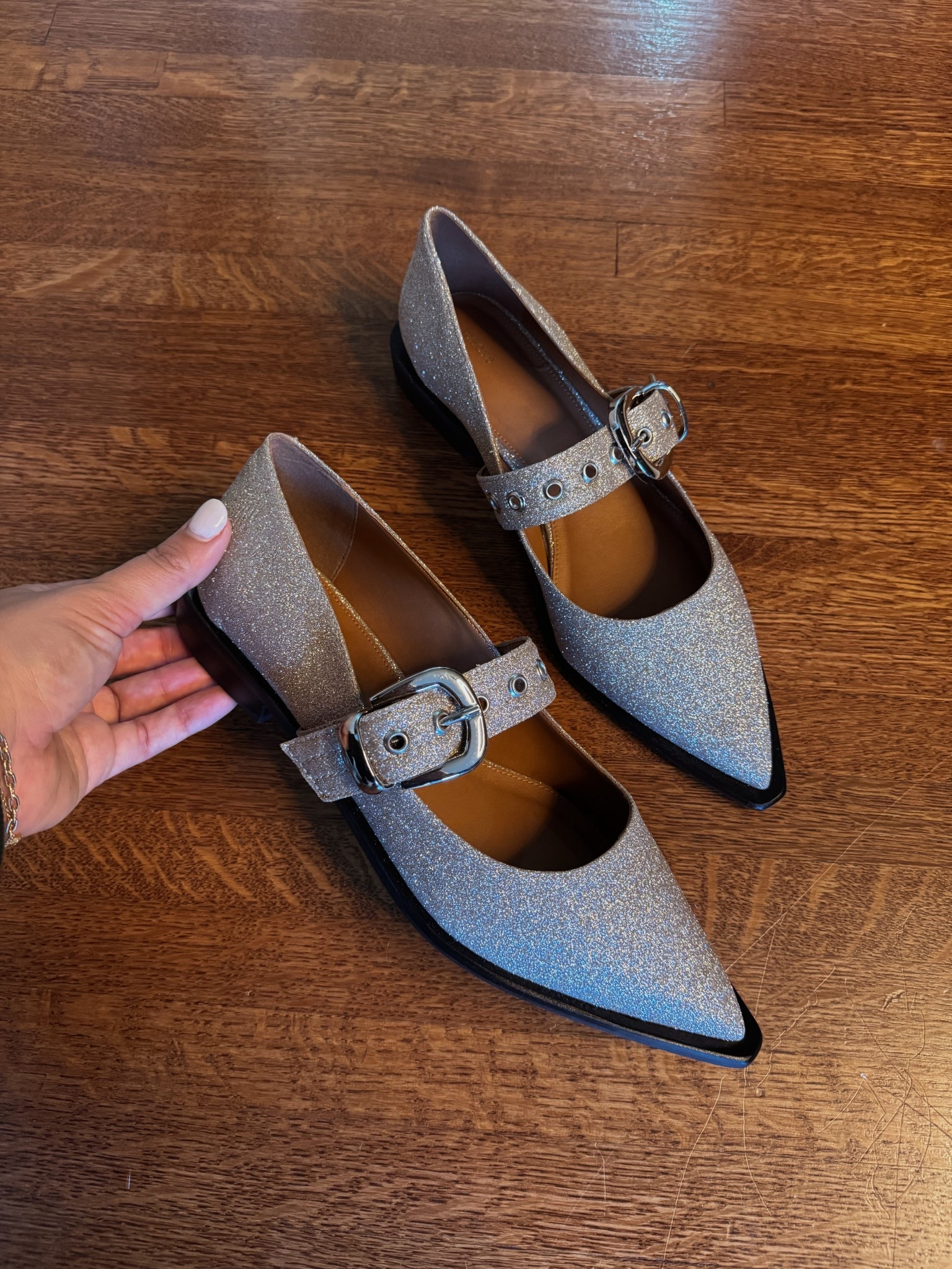 These flats are so cute for the holidays from Anthropologie. Sharing more of my recent order from @merricksart collab! 

#LTKShoeCrush #LTKSeasonal #LTKStyleTip