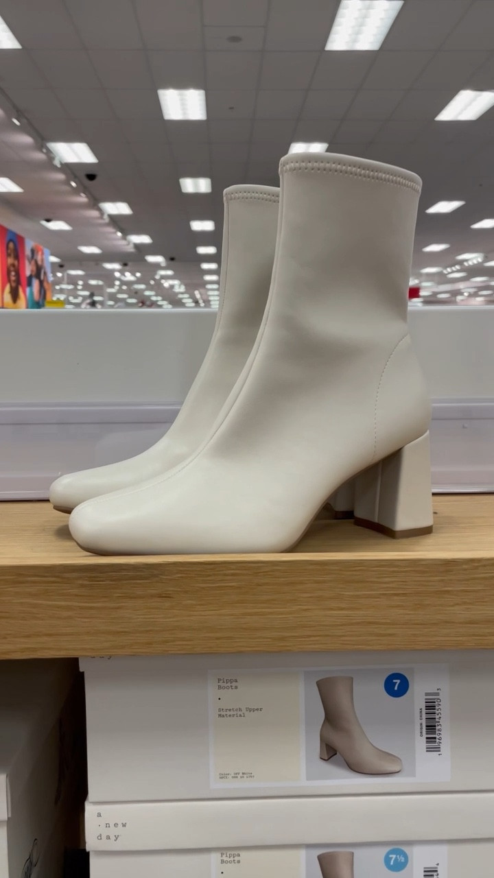 New boots- now 20% off this week only 

#LTKshoecrush #LTKsalealert #LTKfindsunder50