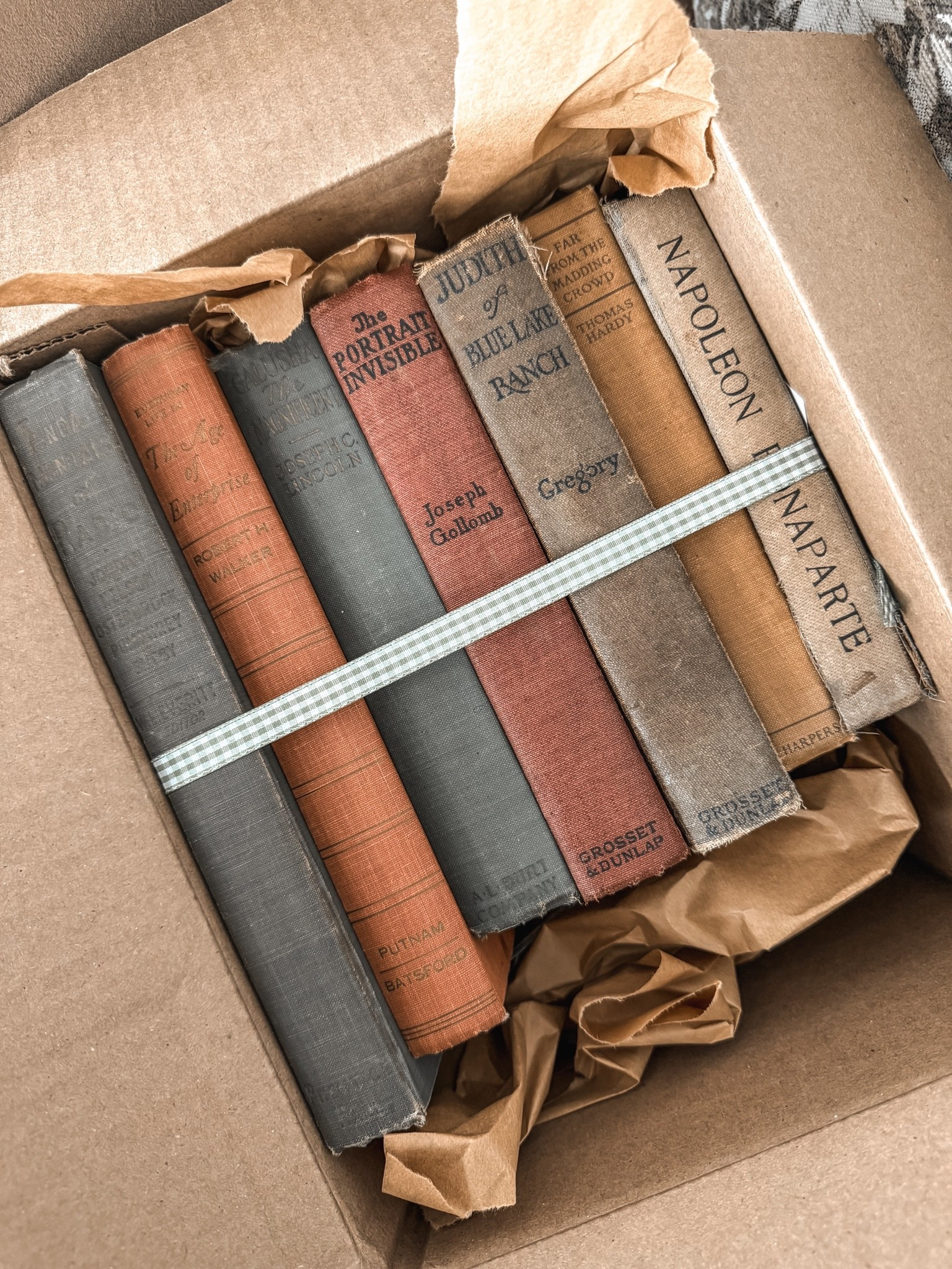 Move aside, designer books! These vintage books are going to be the perfect addition to the hutch! This is the multi colored collection but I asked for more of a muted tone to give an even more washed & collected look — the color combo is so so pretty! @Etsy 

Vintage inspired finds, cozy home finds, shelf styling, shelf decor, fall styling, seasonal decor, fall decor

#LTKHome #LTKSeasonal