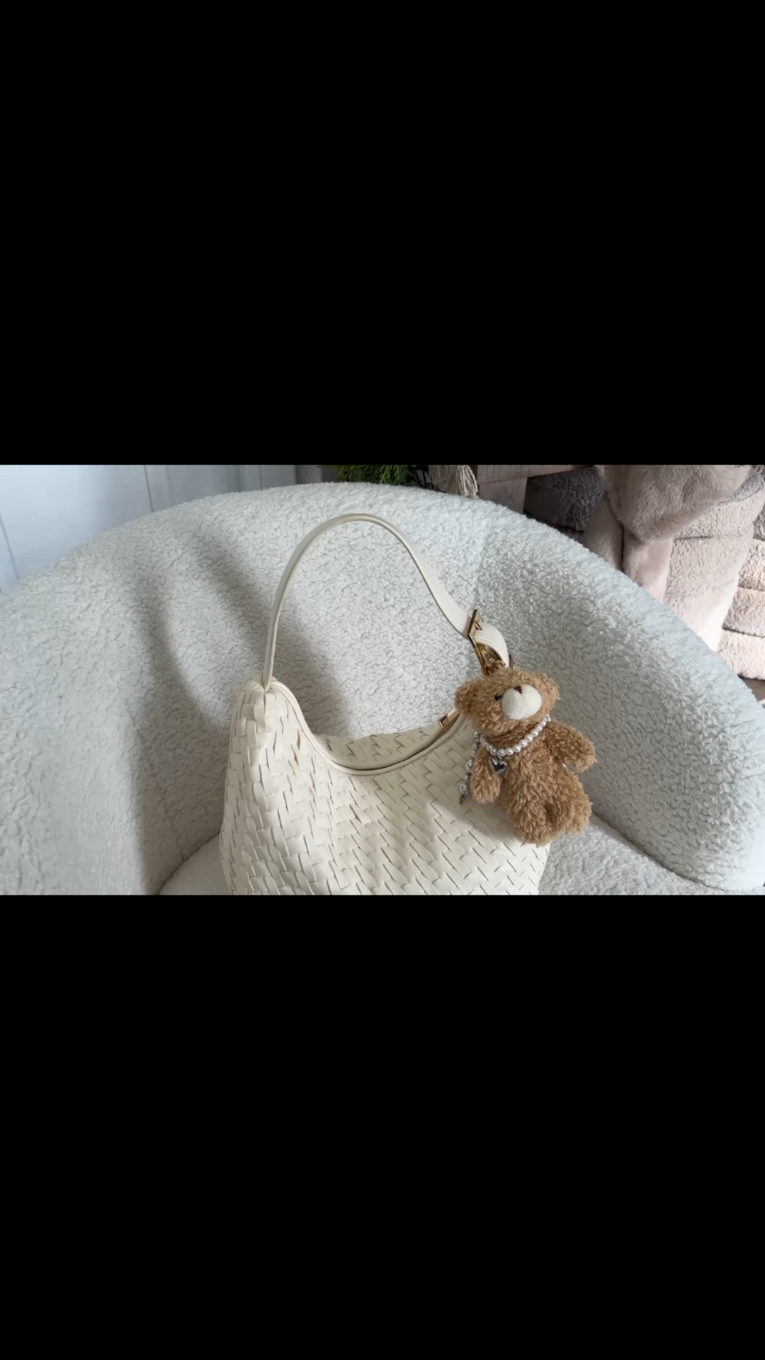 Teddy bear 🧸 bag charm 

#LTKFindsUnder50 #LTKSaleAlert #LTKSeasonal
