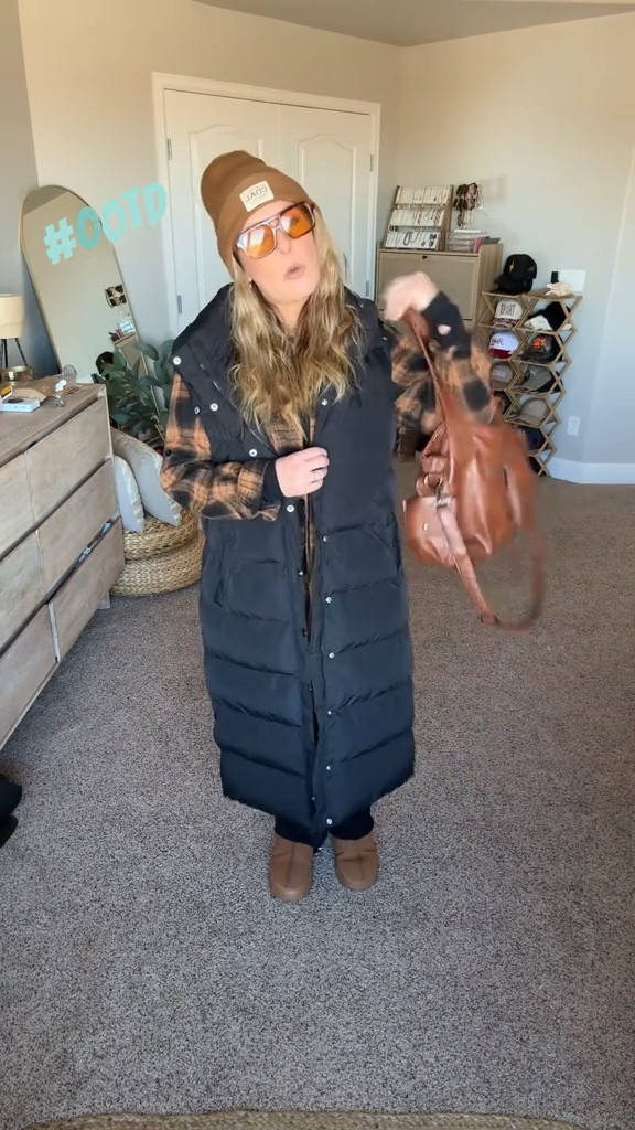 Black and brown color combo today! 

#LTKOver40 #LTKStyleTip #LTKFindsUnder100