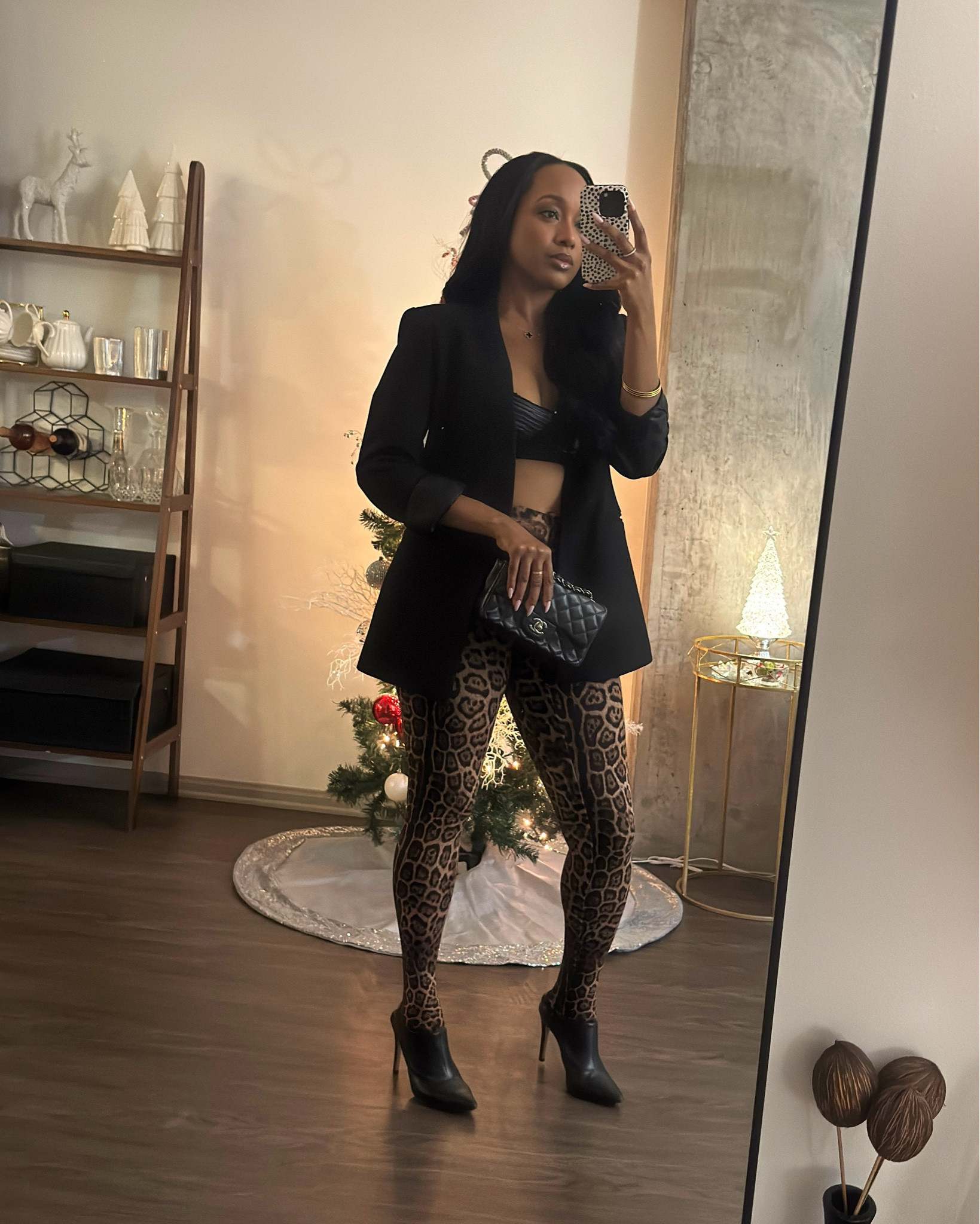 ✨ Structured blazer + leopard pants for last night’s comedy show. Linked everything here!

#LTKHoliday #LTKFindsUnder100 #LTKootd