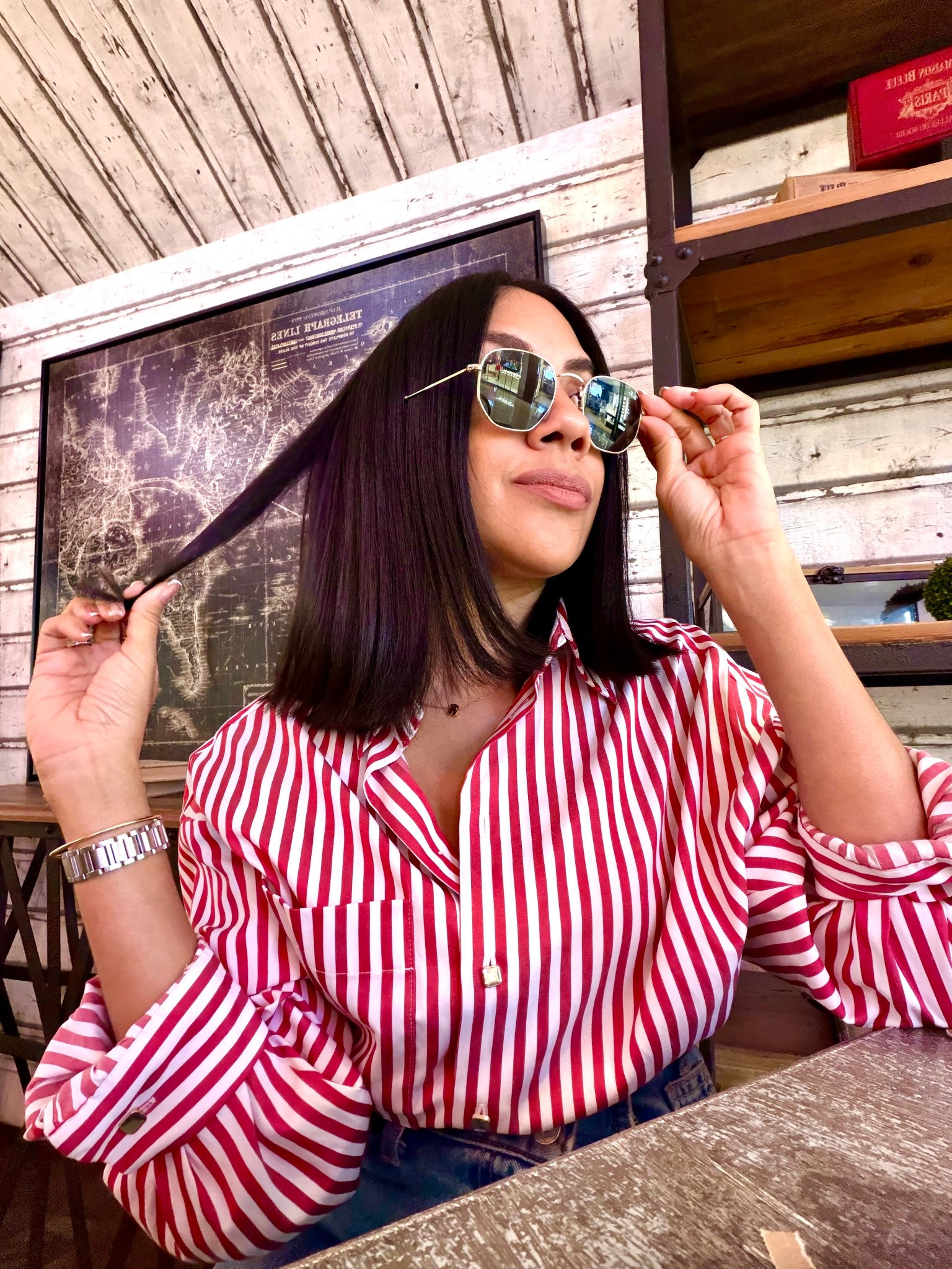 Camisa Bicolor. Está es media viejita de Zara, le dejé opciones de SHEIN y H&M actualizadas