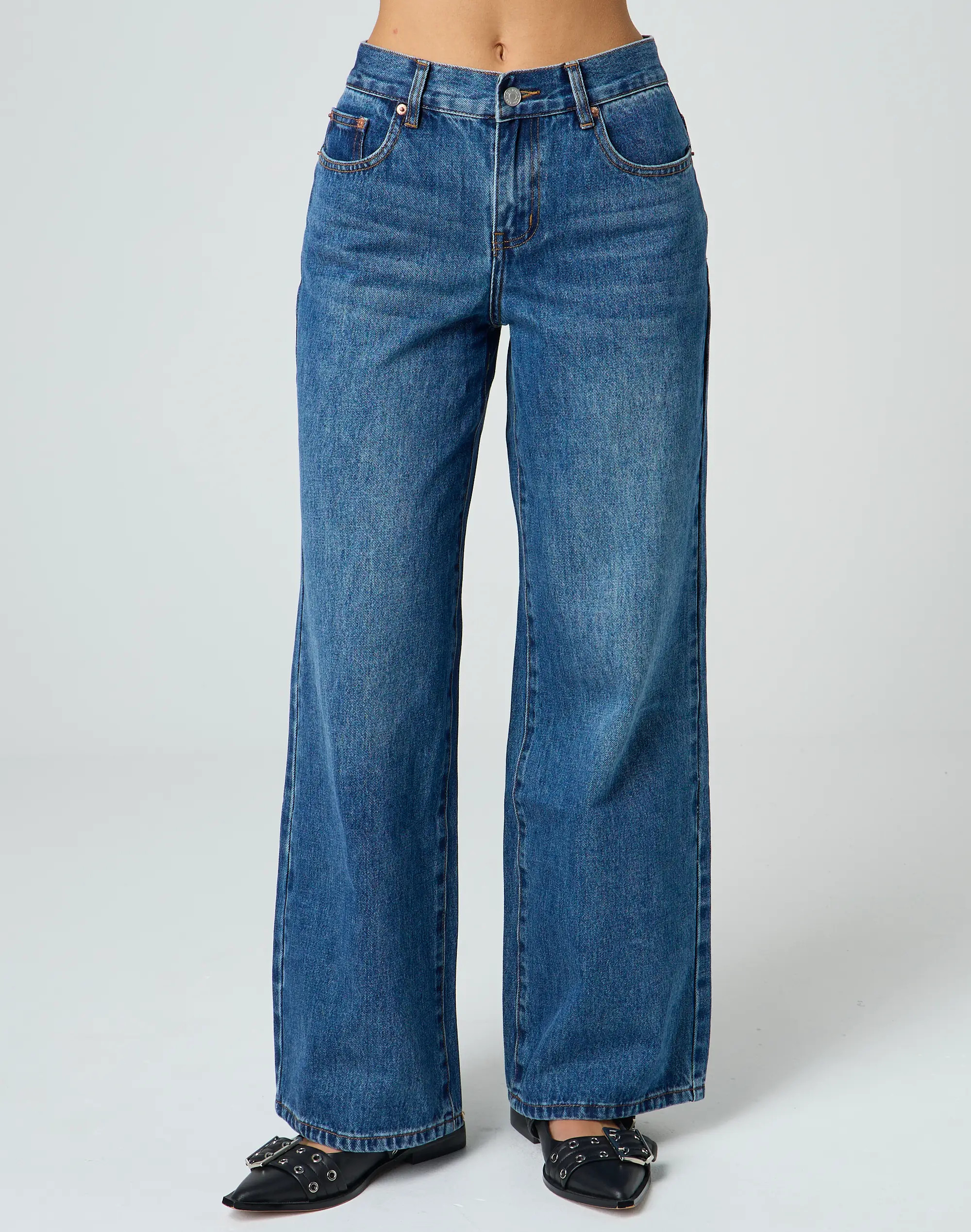 Low Rise Wide Leg Jean | Glassons (Australia)