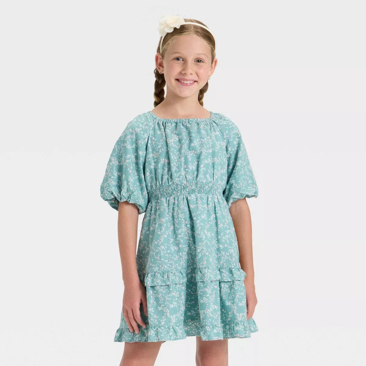 Girls' Short Sleeve Tiered Floral Dress - Cat & Jack™ Green M | Target