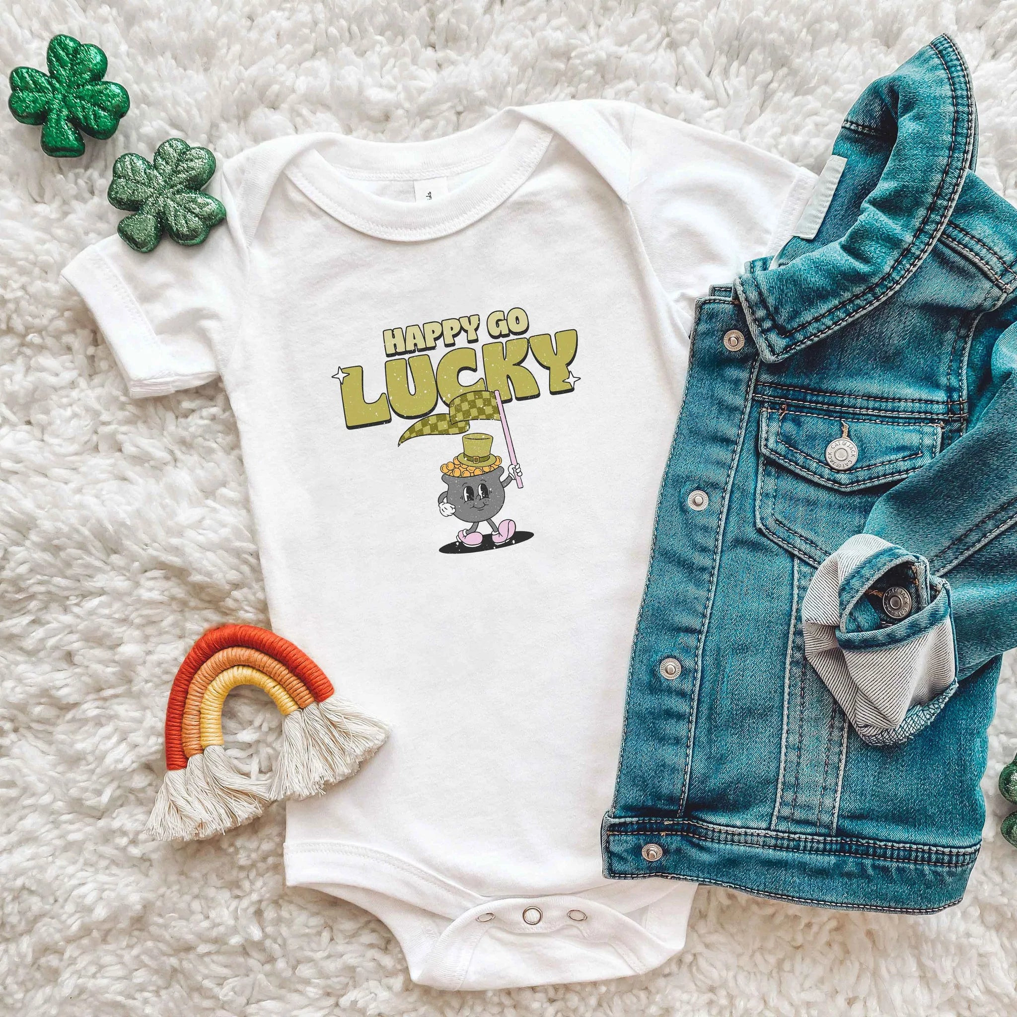 Happy Go Lucky Pot Of Gold Short Sleeve Bodysuit, White | SpearmintLOVE