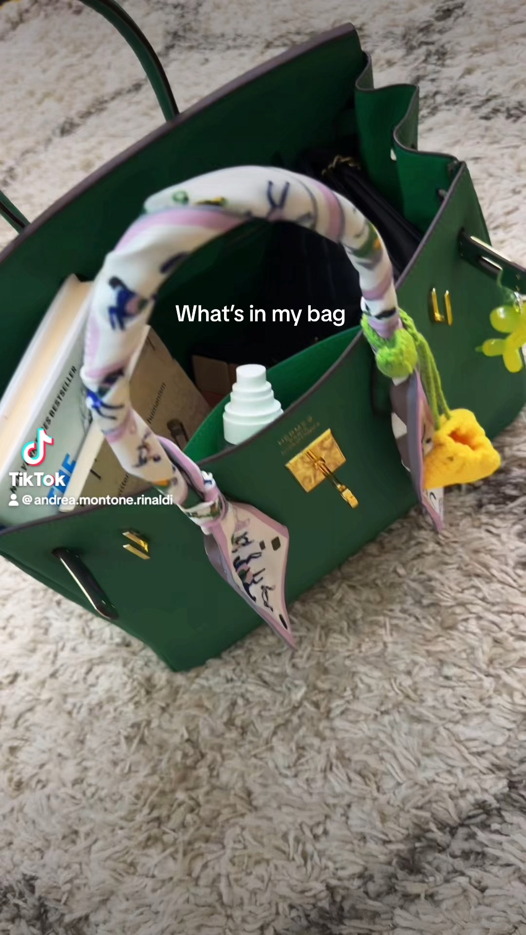 SUMMER ESSENTIALS 💚

#LTKOver40 #LTKBeauty #LTKSeasonal