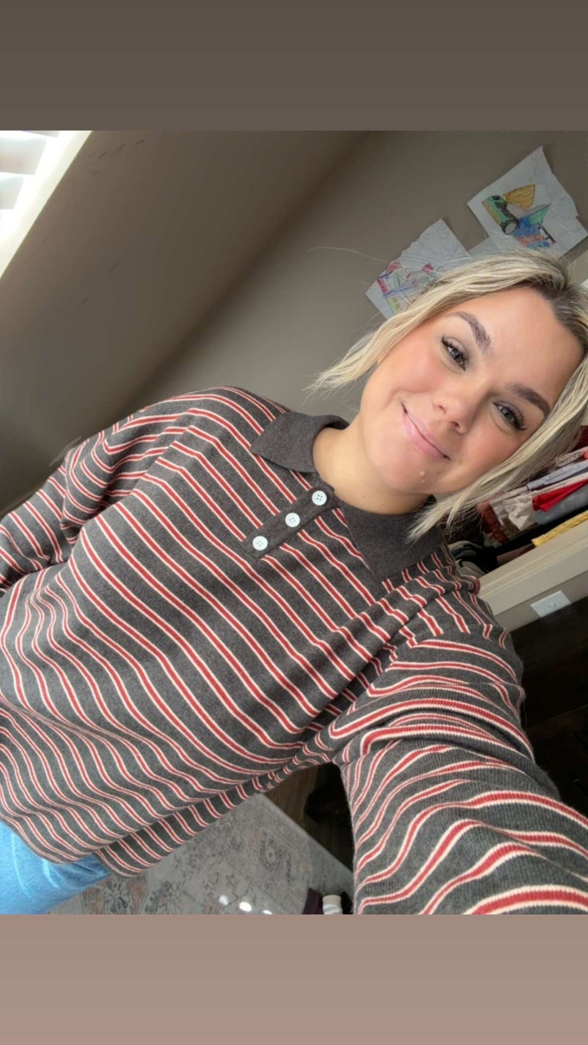 I got my jeans in American Eagle, but they are sold out. Linked similar ones! 