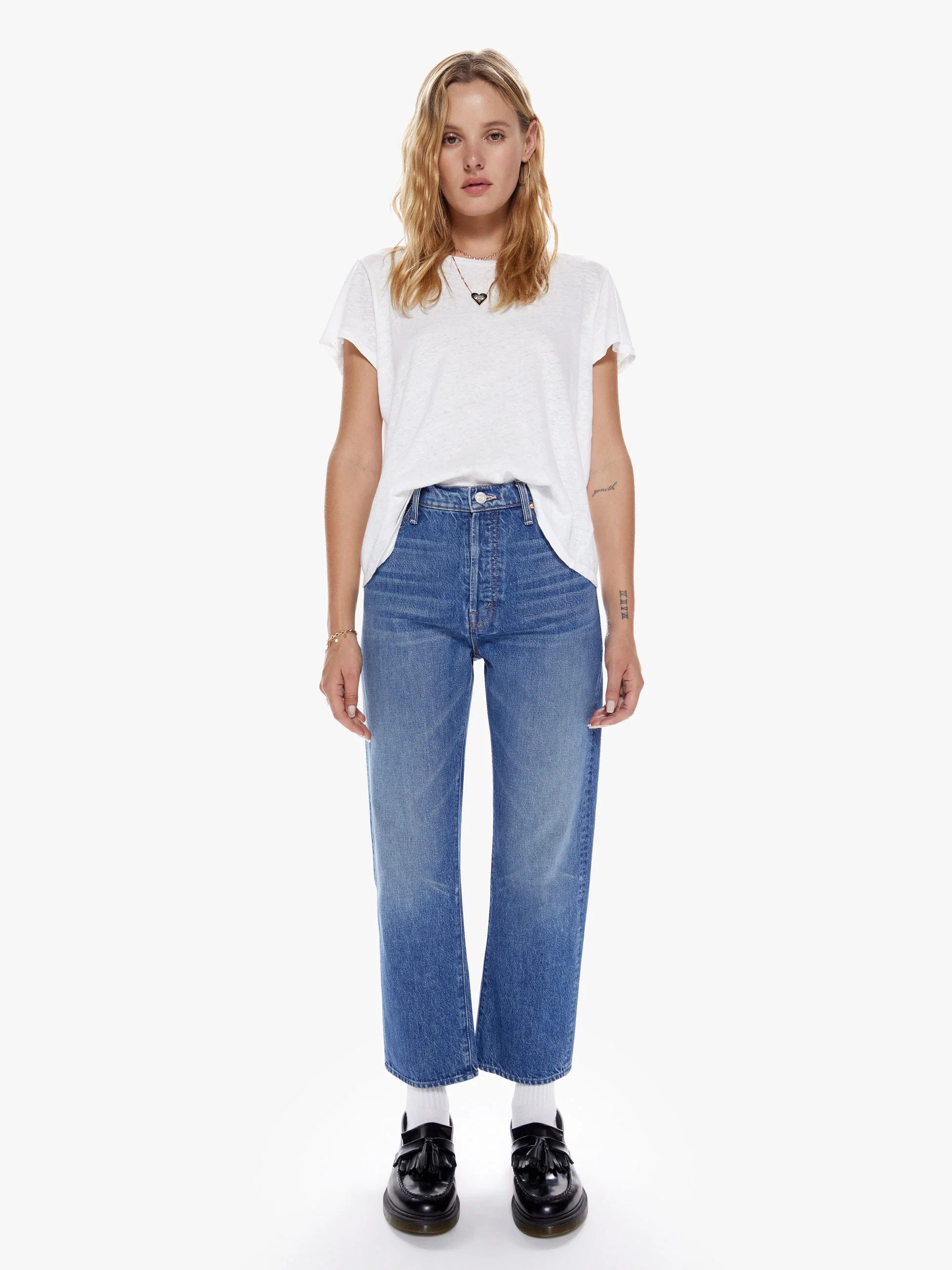 THE DITCHER CROP HIT THE GROUND RUNNING | Mother Denim