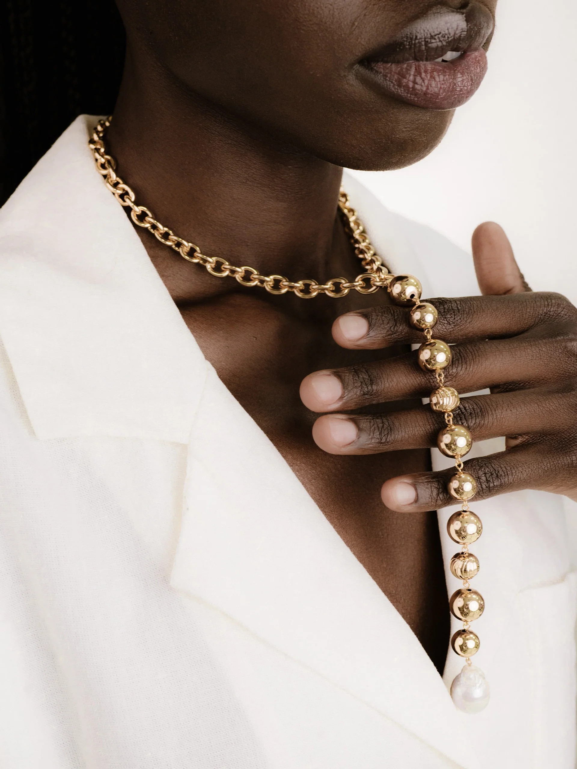 Deep Drop Pearl Lariat Necklace | Ettika