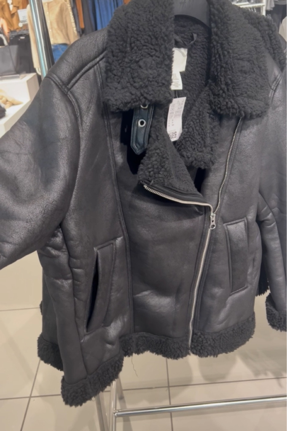The perfect layer for a chilly night out 🌬️

#LTKGiftGuide #LTKFindsUnder100 #LTKStyleTip