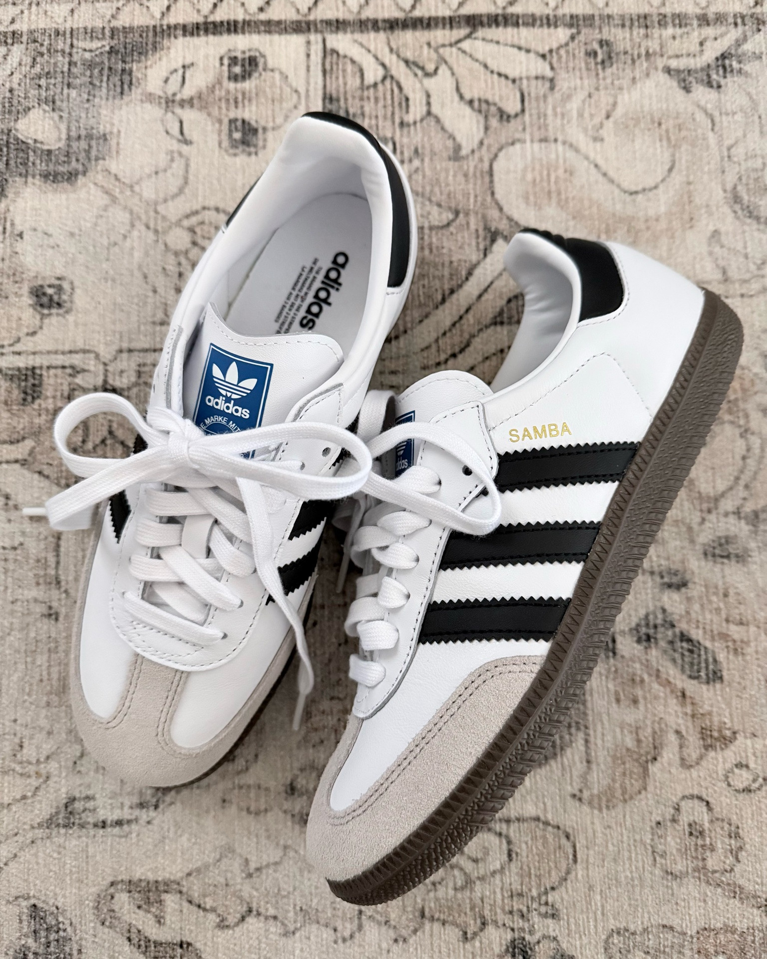 Great sneakers for back to school. 



Adidas sneaker, back to school shoes, samba og, adidas gazelle,

#LTKSeasonal #LTKActive #LTKWorkwear