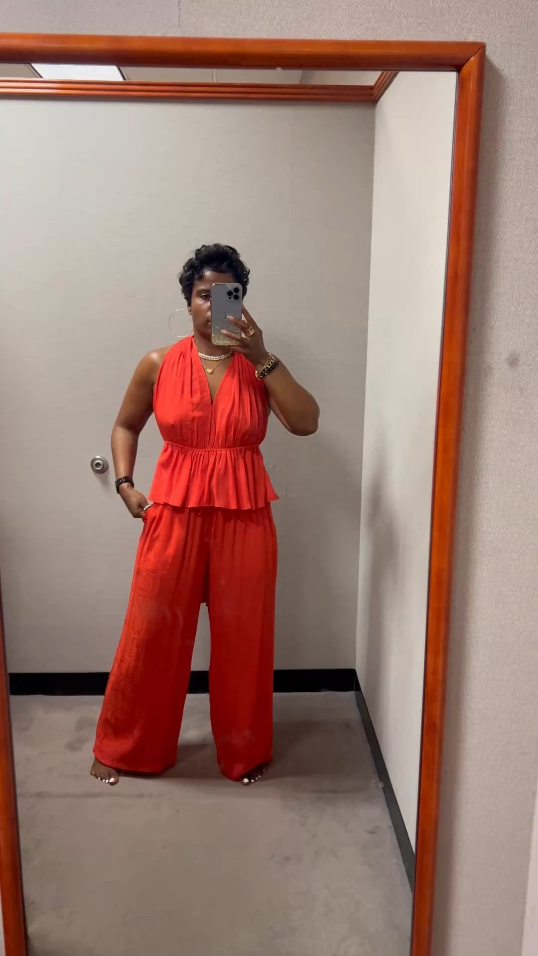 Runs true to size
I’m 5’5”  recommend wearing flats for the perfect heel heightt
Perfect top to camouflage your stomach area
It’s giving classy!!!