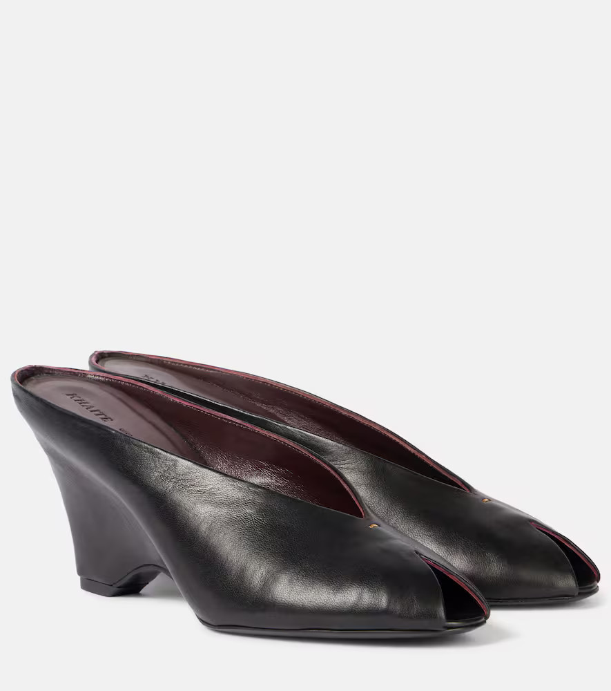 Khaite Cloak 75 leather peep-toe wedge mules | Mytheresa (US/CA)