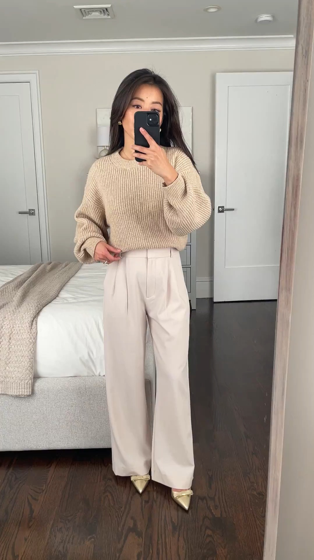 Abercrombie site wide sale! Use code AFJEAN for a stackable 15% off. 

• Barrell sleeve sweater in light brown xxs 

• Sloane Tailored Wide Leg Pant in light taupe 24 short 

• J. Crew gold Colette heels 5.5 

Monochromatic work outfits, petite friendly fall winter style


#LTKSeasonal #LTKPetite #LTKWorkwear
