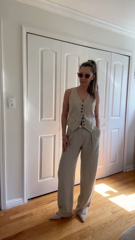 Budget friendly 🛍️
Linen pants are true to size - wearing sz 2 
I’m 5’5” 122 lbs 

Vest is sz XS / I would say it runs slightly large.

Nude slingback pumps are true to size

My reversible belt is beige and nude color / Ralph Lauren







#LTKfindsunder50 #LTKfindsunder100 #LTKVideo