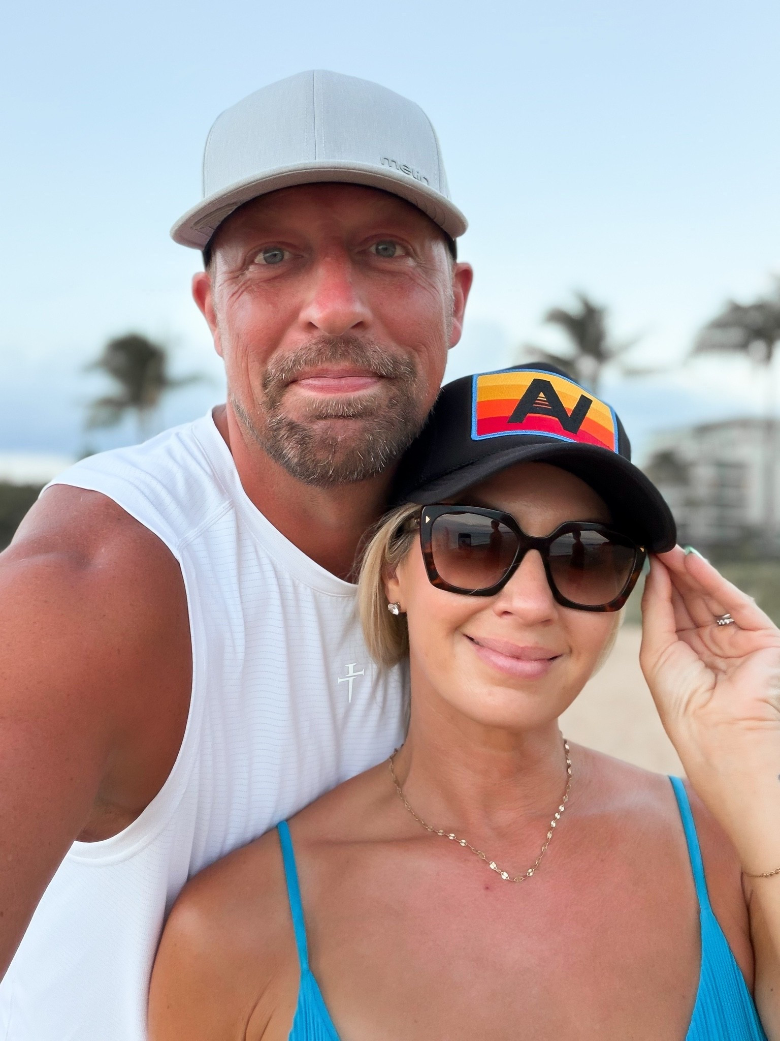This Aviator Nation hat is so comfortable and never feels heavy or scratchy on my forehead. Highly recommend! These Parada sunglasses fit so well under a baseball hat on my face shape!