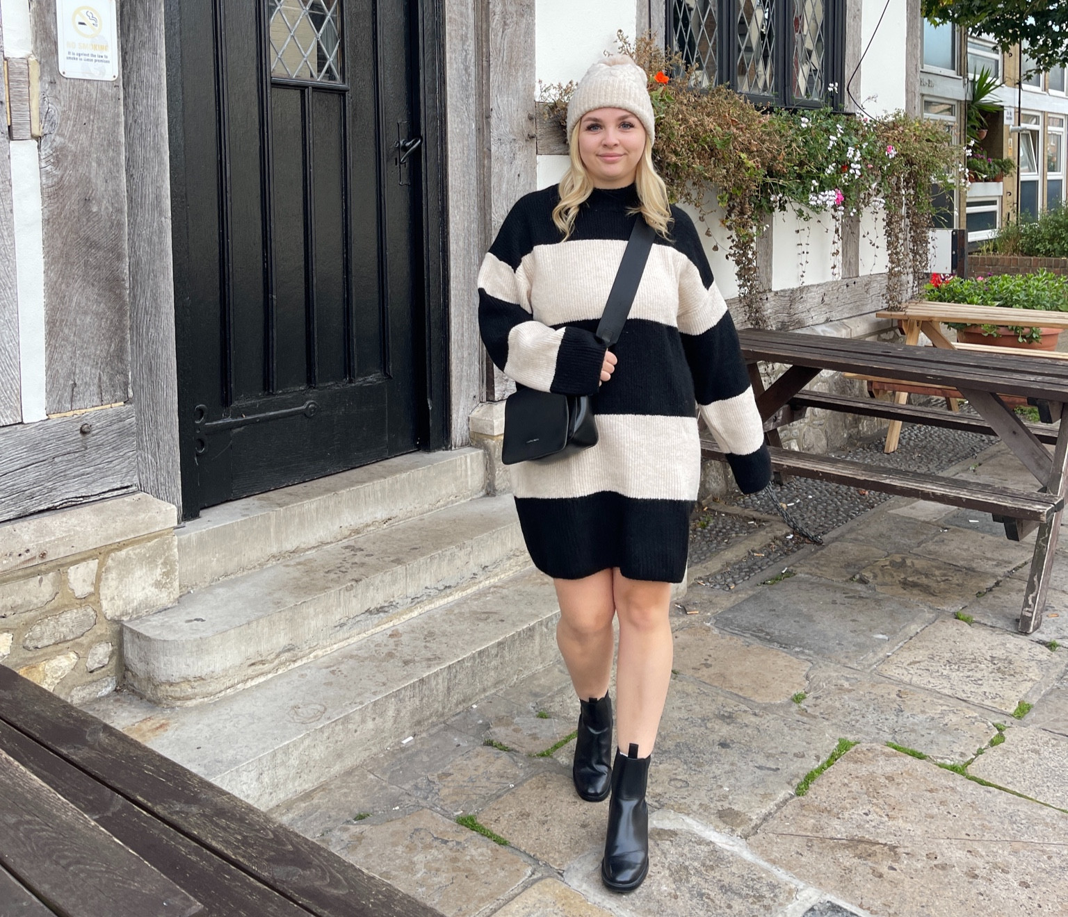 Sweater dress 🤎

#LTKstyletip #LTKeurope #LTKSeasonal