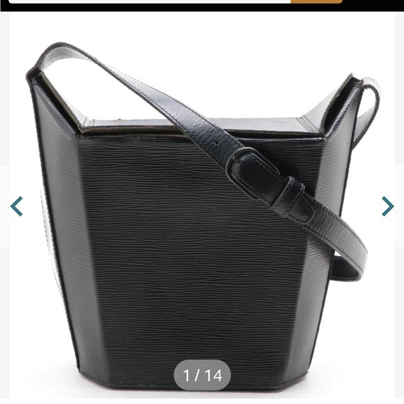 Louis Vuitton Sac Seau Shoulder Bag in Black Epi and Smooth Leather | Poshmark