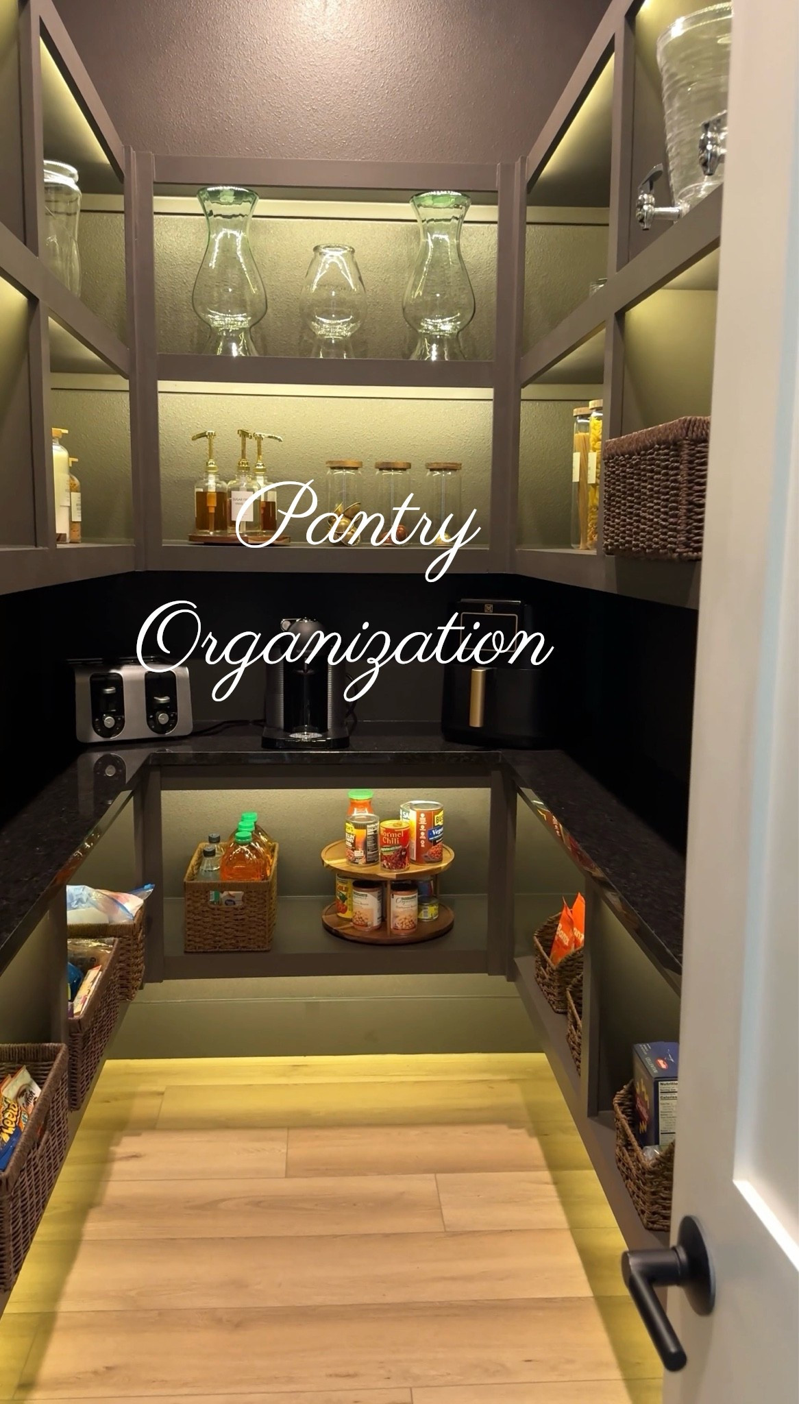 Dream Pantry Reveal✨ sharing every thing I used to organize my new pantry as a type A mom of 3 who loves everything to have a “home”🤗 #homeorganization #pantryorganization #organizationseries

#LTKHome