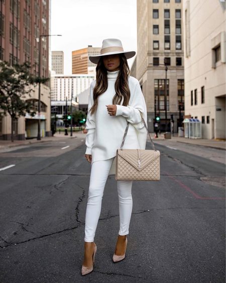 Spring outfit ideas
Amazon tunic sweater
Nordstrom white jeans
Saint Laurent envelope bag



#LTKunder50 #LTKunder100 #LTKstyletip