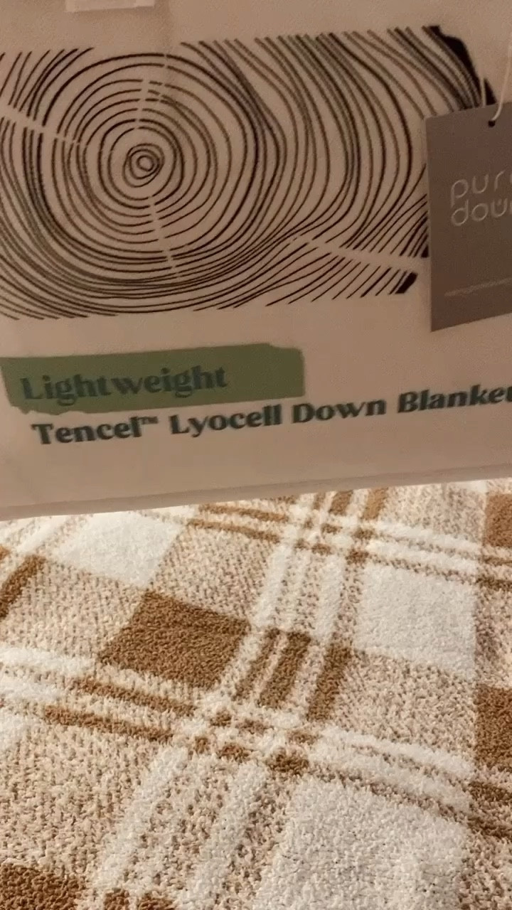 A little fall bedroom refresh 🍂 now that the weather is changing, I have been on the hunt for the perfect comforter. This Tencel Lyocell Down Blanket from @Puredown is the perfect comforter for those of us that sleep hot but like nice bedding. It is thin but fluffy, warm but not hot, and keeps me and my husband comfortable throughout the night. Highly recommend! #puredown #puredownpro #sleeponit #ad 

#LTKGiftGuide #LTKSeasonal #LTKHome