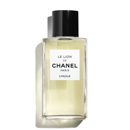CHANEL LE LION DE CHANEL SCENTED BODY OIL Ambery - Woody - Intense | Chanel, Inc. (US)