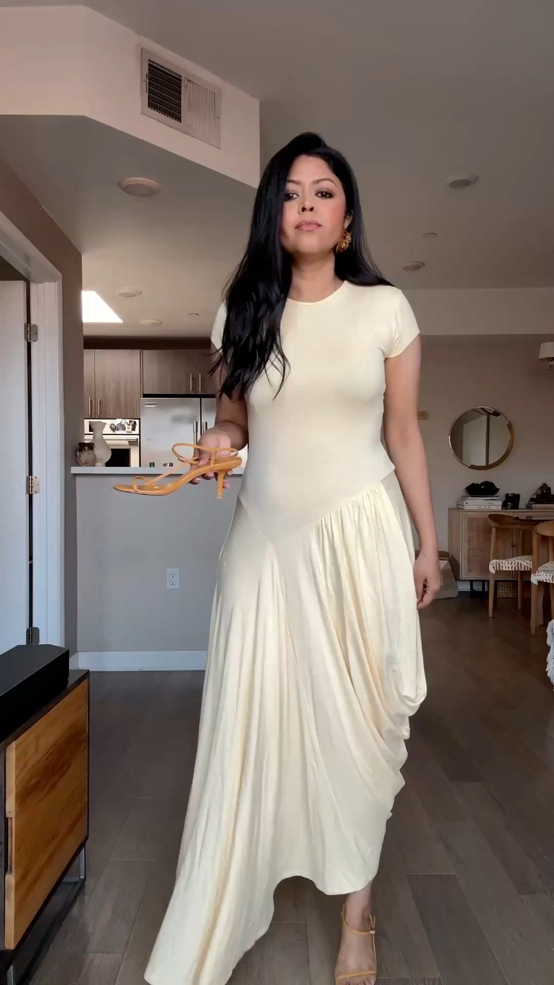 I am wearing size medium// fabric is slightly thin at the top half but I really love the drape!