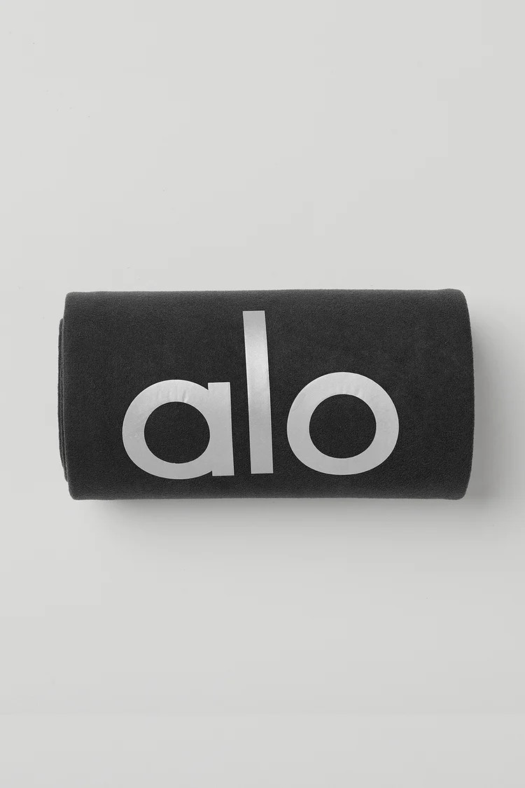 Grounded No-Slip Towel - Smoky Quartz | Alo Yoga (US)