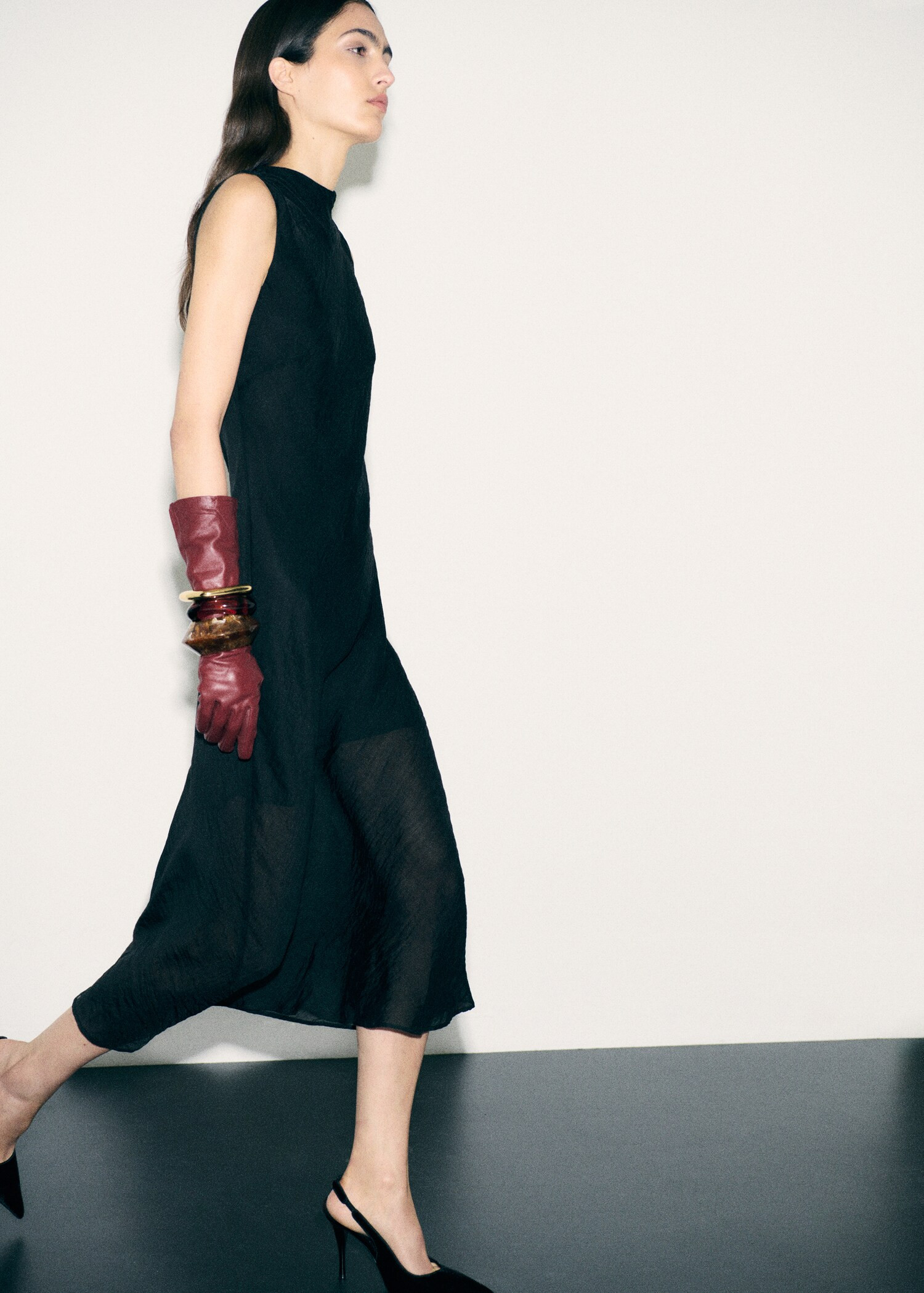 Velvet heeled shoes - Women | MANGO USA | Mango (US/MX/AU)