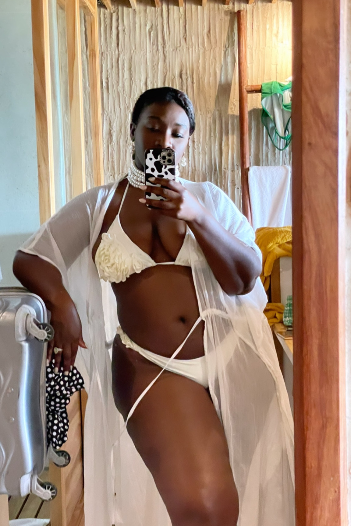 Found this beautiful 2 piece #plussizebathingsuit so cute thank me later 

#LTKplussize #LTKHoliday #LTKswim